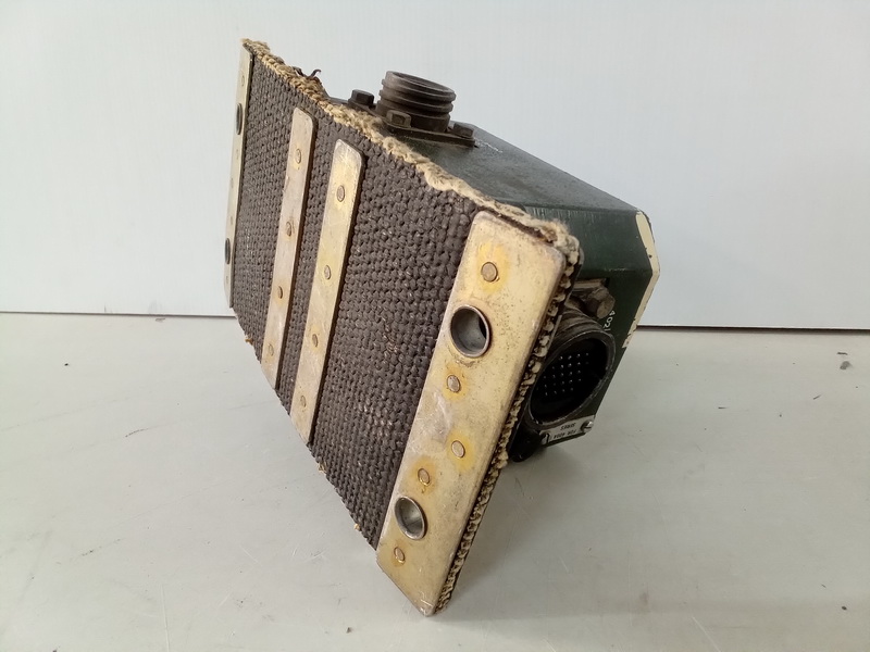 caja control militar metal 1 racal 22x13x21 1u